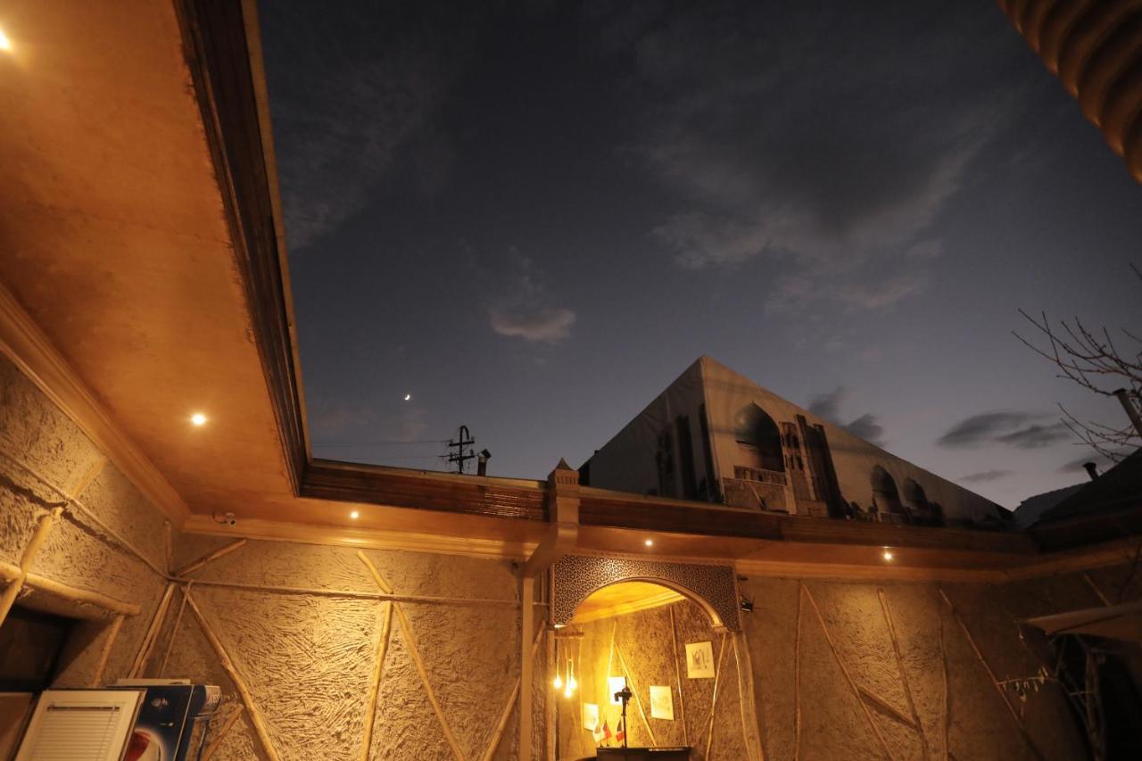 S E A S O N Guest House Samarkand Exterior foto
